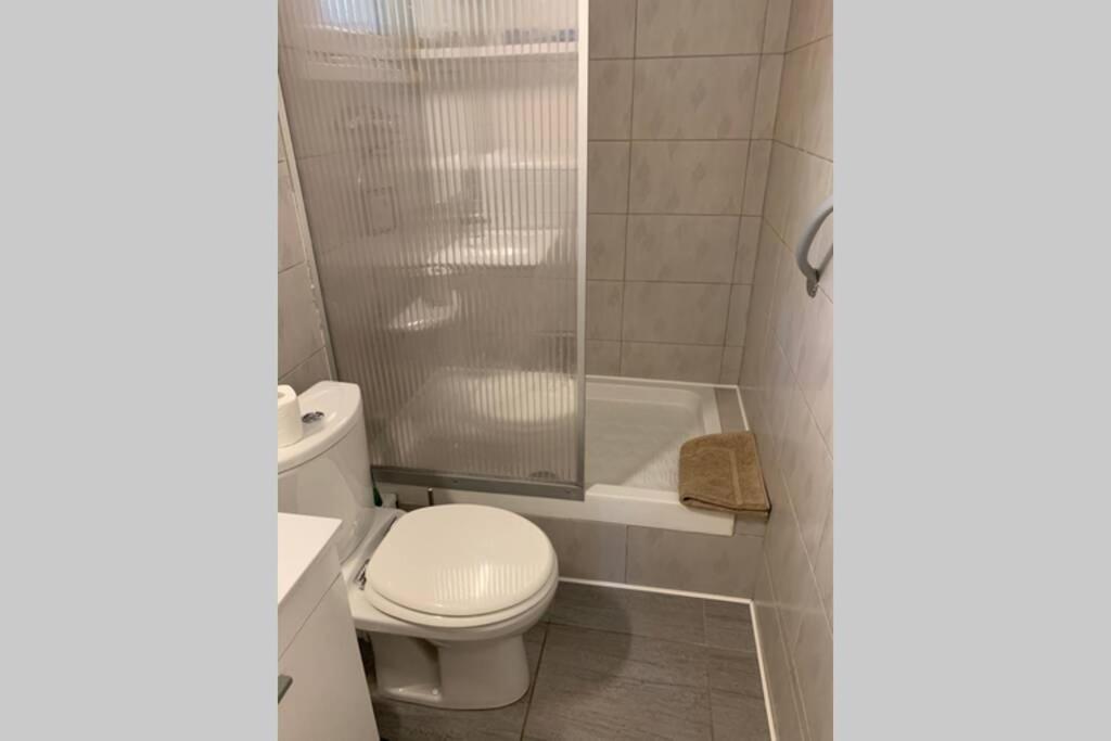 JOLI STUDIO INDEPENDANT 20m² AVEC JARDIN Saint-Maximin 外观 照片