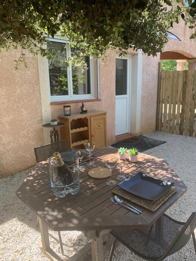 JOLI STUDIO INDEPENDANT 20m² AVEC JARDIN Saint-Maximin 外观 照片